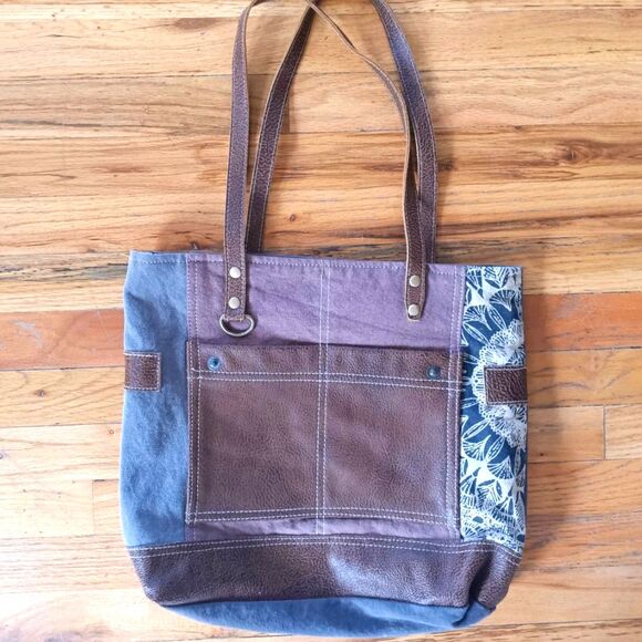 Myra bag canvas vegan leather flower print tote upcycled - Picture 2 of 8